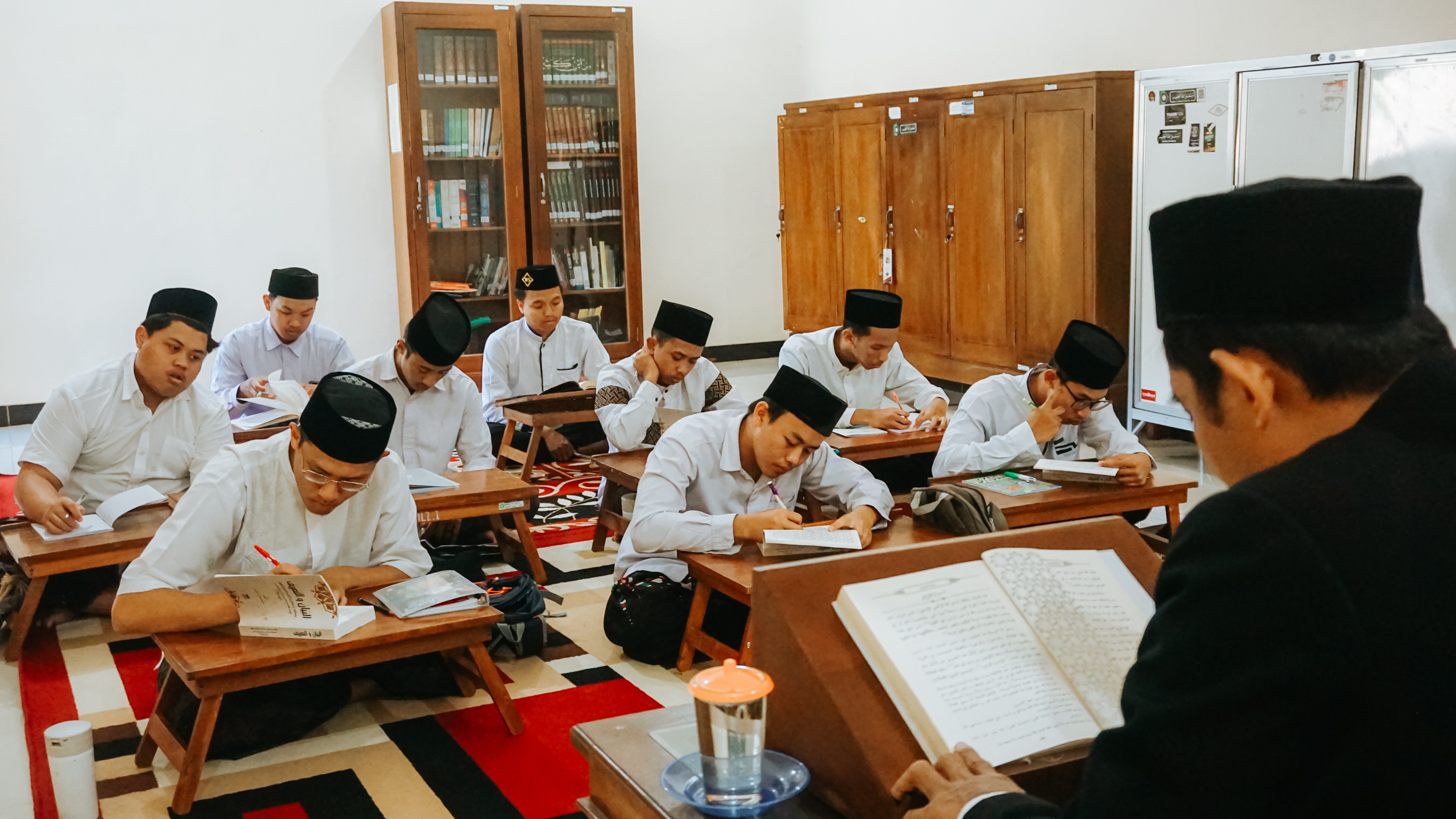 Maktabah (Perpustakaan Kitab Kuning & Turots)