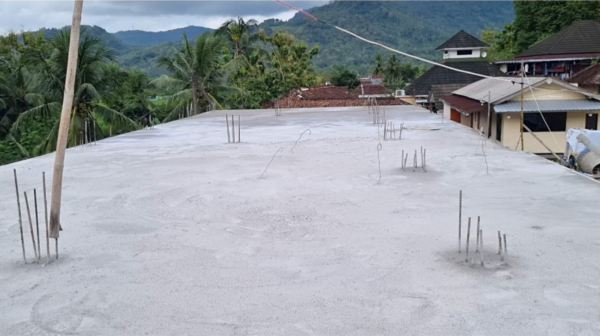 [Gambar Progress Pengecoran Lantai 2]